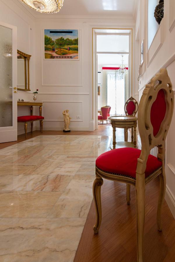 Le Rose di Nonna Maria, appartamento di lusso in centro città Palermo Exterior foto