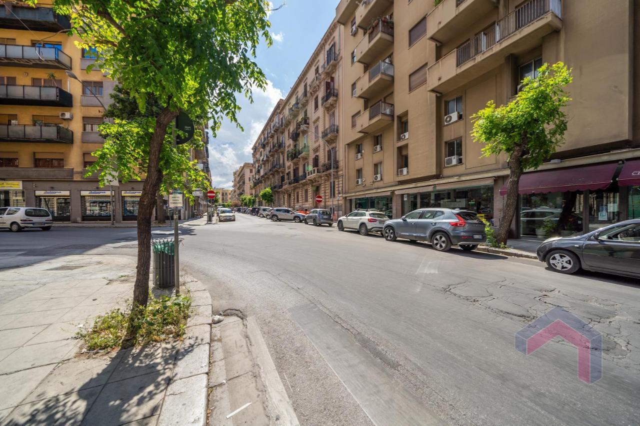 Le Rose di Nonna Maria, appartamento di lusso in centro città Palermo Exterior foto