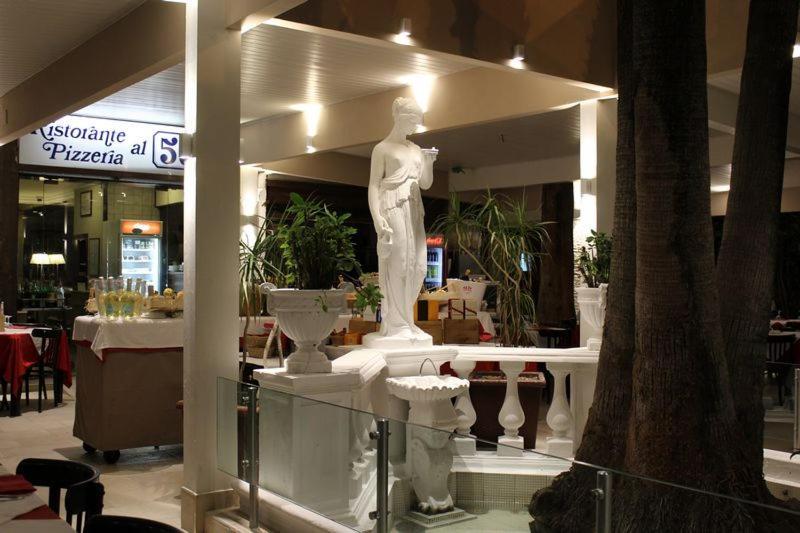 Le Rose di Nonna Maria, appartamento di lusso in centro città Palermo Exterior foto